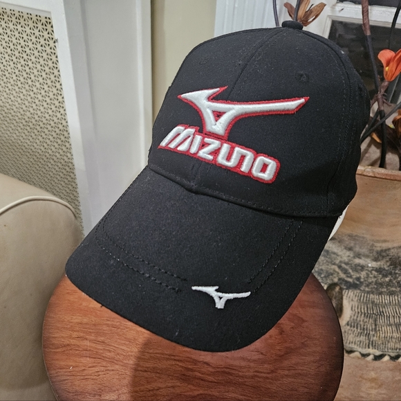 Mizuno cap - Picture 1 of 4